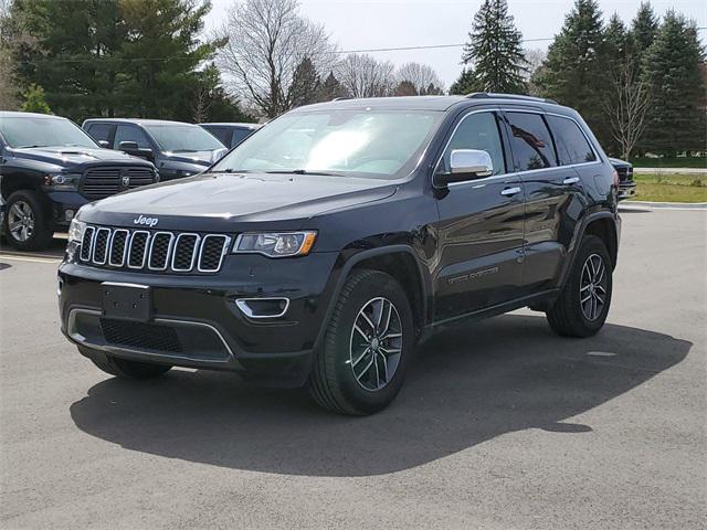 used 2017 Jeep Grand Cherokee car, priced at $16,844