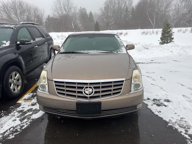 used 2007 Cadillac DTS car, priced at $5,495