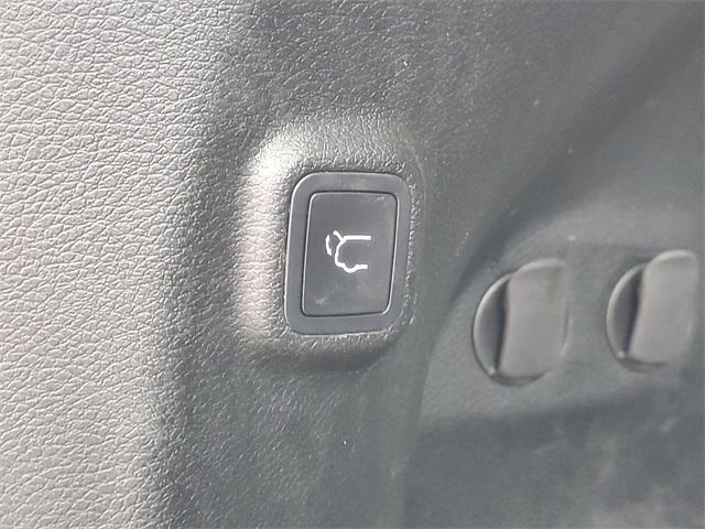 used 2022 Jeep Cherokee car, priced at $20,568