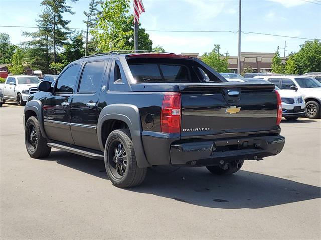 used 2013 Chevrolet Avalanche car, priced at $17,925