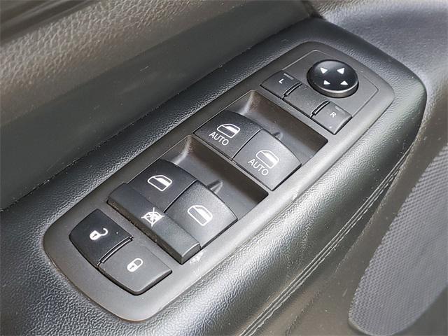 used 2021 Jeep Grand Cherokee car, priced at $18,223