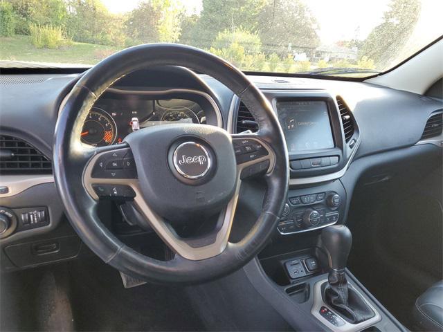used 2015 Jeep Cherokee car, priced at $9,935