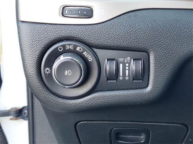 used 2015 Jeep Cherokee car, priced at $9,935