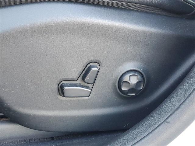 used 2015 Jeep Cherokee car, priced at $9,935