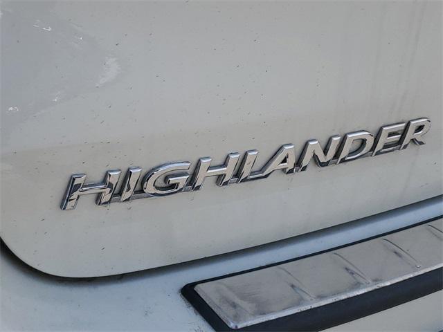 used 2019 Toyota Highlander car, priced at $22,784