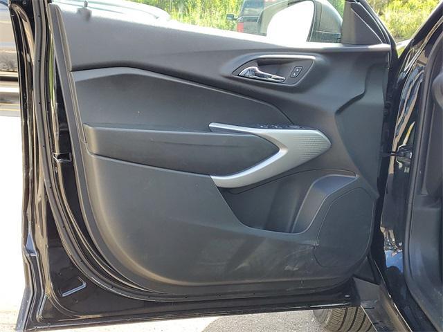 used 2024 Chevrolet Trax car, priced at $15,847