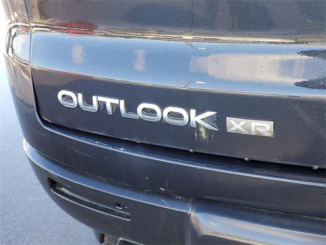 used 2008 Saturn Outlook car, priced at $3,972