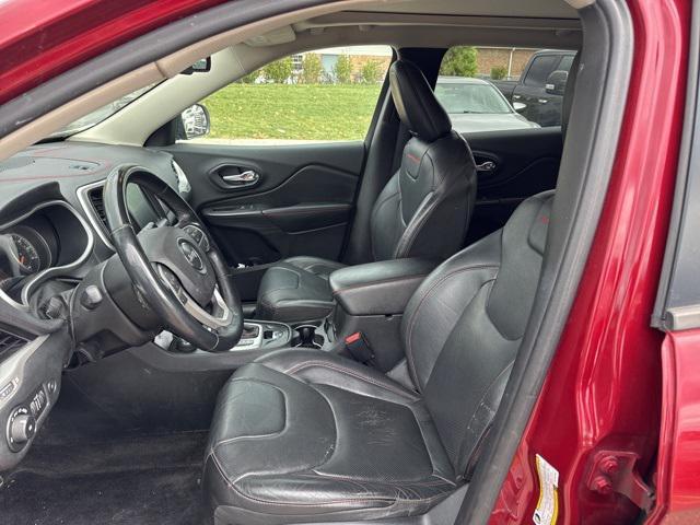 used 2015 Jeep Cherokee car, priced at $11,786