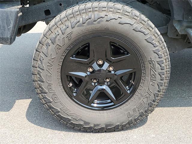 used 2015 Jeep Wrangler Unlimited car, priced at $18,495