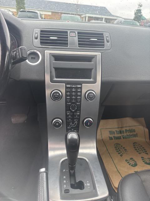 used 2009 Volvo S40 car, priced at $4,325