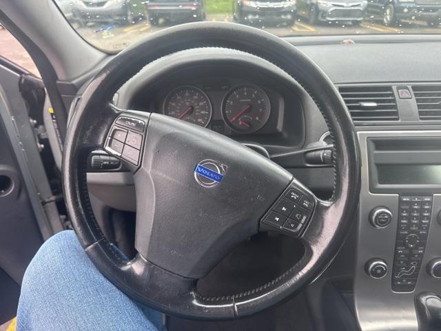 used 2009 Volvo S40 car, priced at $4,325