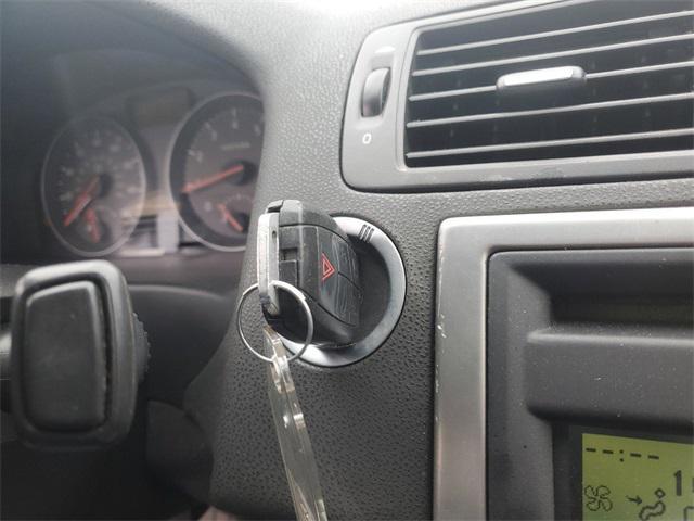 used 2009 Volvo S40 car, priced at $3,883