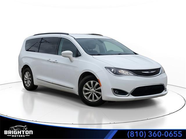 used 2017 Chrysler Pacifica car, priced at $12,281