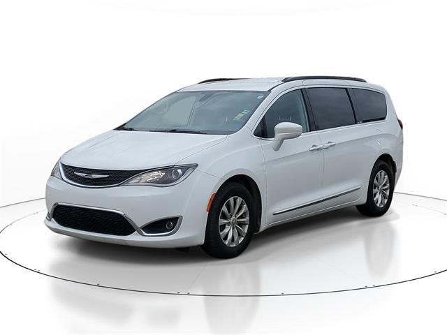 used 2017 Chrysler Pacifica car, priced at $11,938