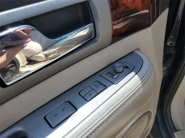 used 2003 Lincoln Navigator car, priced at $4,487