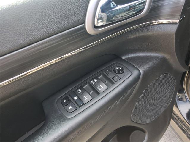 used 2020 Jeep Grand Cherokee car, priced at $19,384