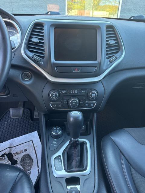 used 2016 Jeep Cherokee car, priced at $13,802