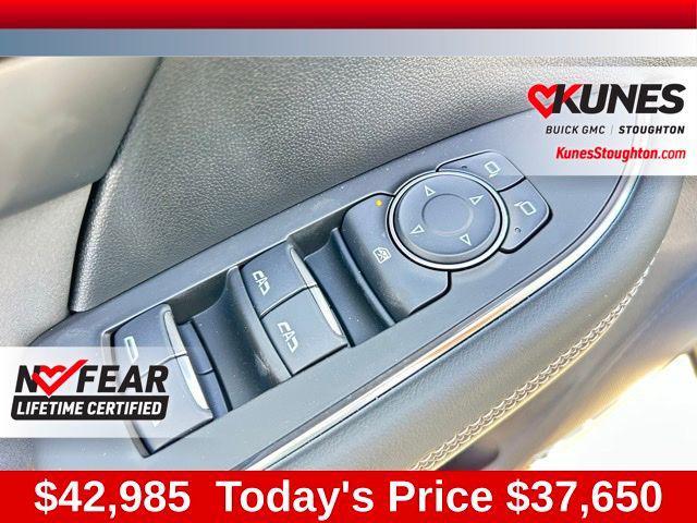 new 2025 Buick Envision car, priced at $37,650