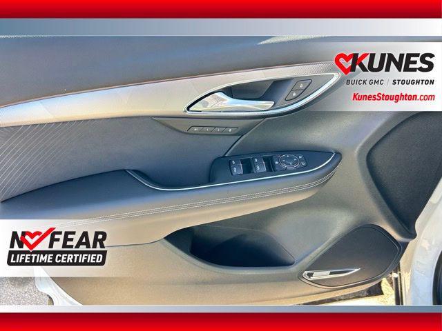 new 2025 Buick Envision car, priced at $40,650