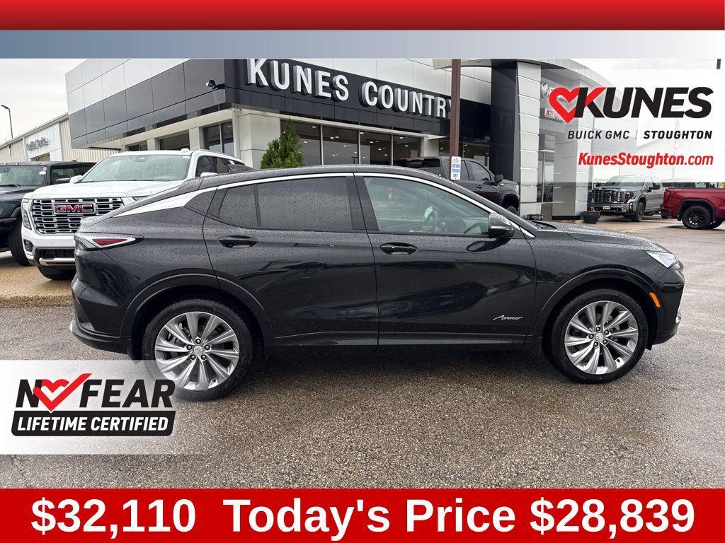 new 2025 Buick Envista car, priced at $28,839