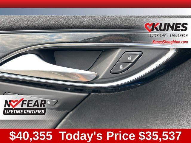 new 2025 Buick Envision car, priced at $35,537