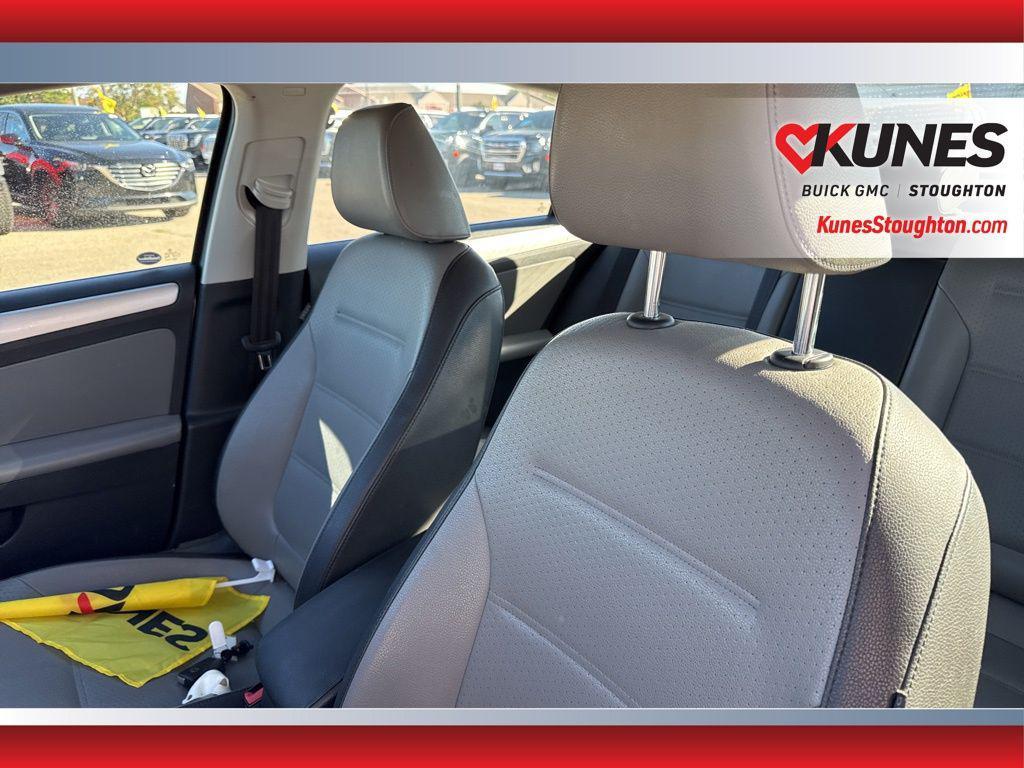 used 2013 Volkswagen Jetta Hybrid car, priced at $8,977