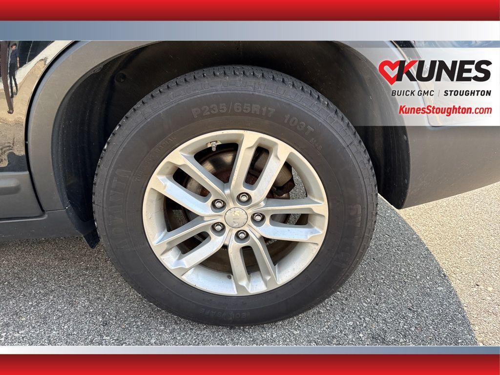 used 2015 Kia Sorento car, priced at $5,877