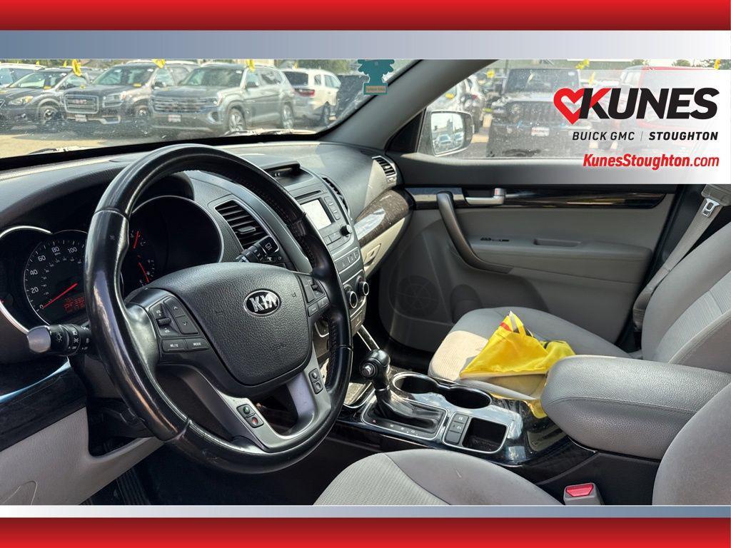 used 2015 Kia Sorento car, priced at $5,877