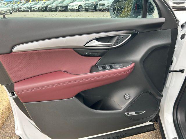 new 2025 Buick Envision car, priced at $39,240