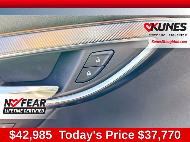 new 2025 Buick Envision car, priced at $37,770