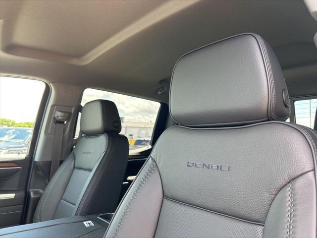 new 2025 GMC Sierra 1500 car, priced at $73,011