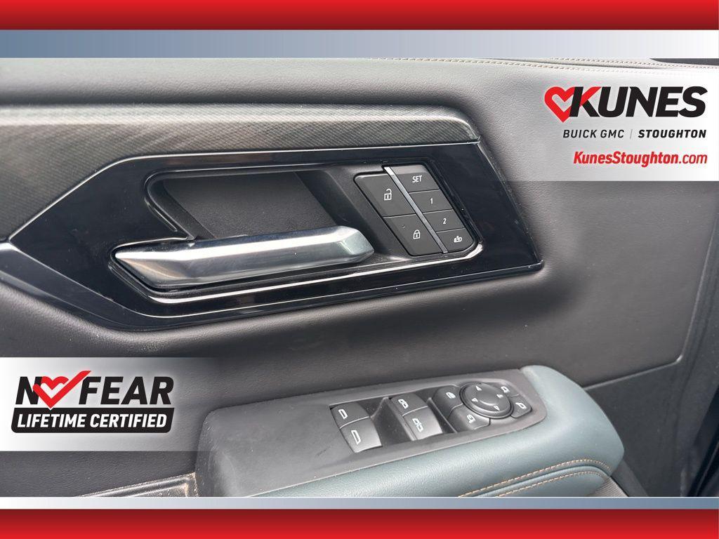 used 2025 GMC Yukon XL car, priced at $76,977