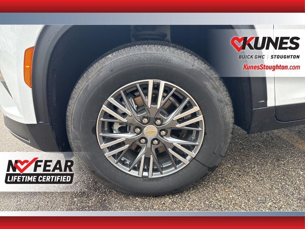 used 2025 Chevrolet Traverse car, priced at $38,977