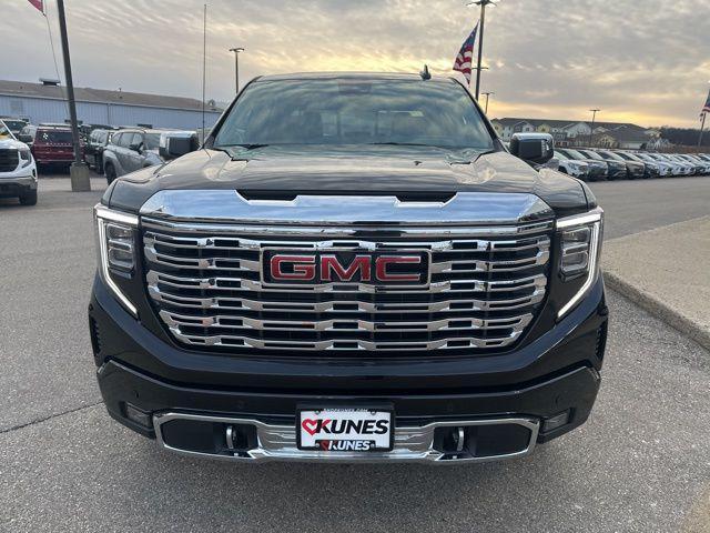 new 2025 GMC Sierra 1500 car, priced at $71,075