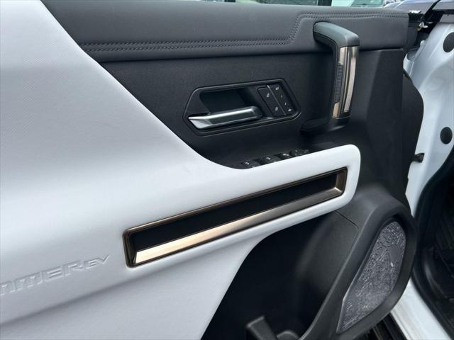 new 2025 GMC HUMMER EV Pickup car, priced at $92,097