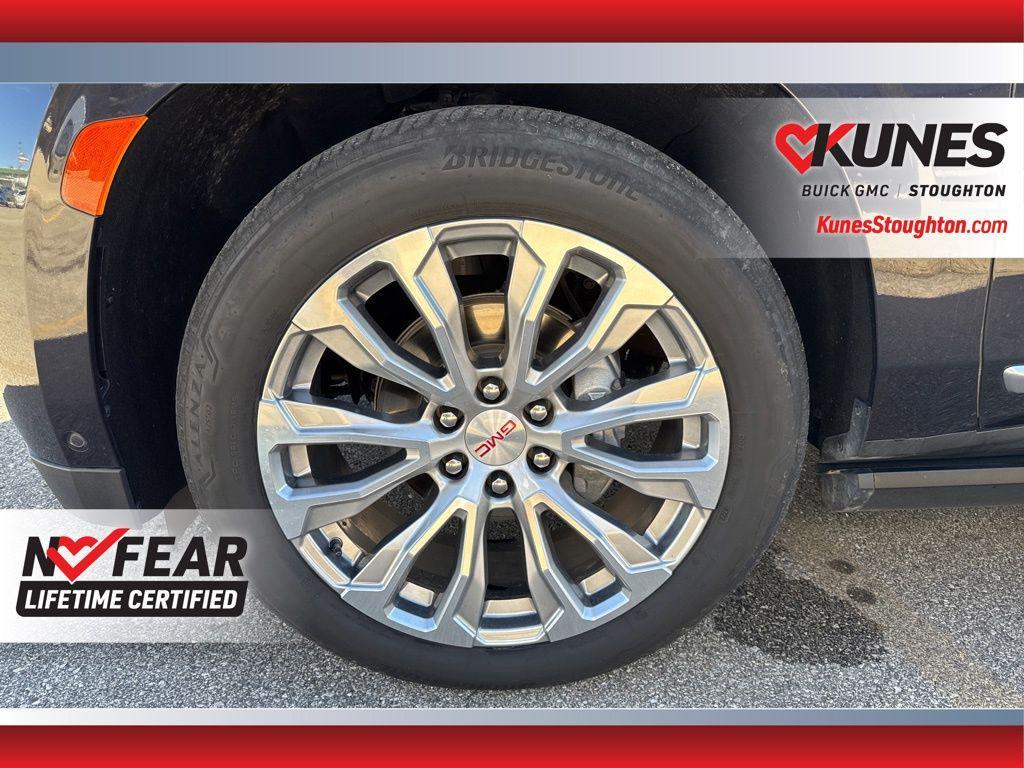 used 2024 GMC Yukon car, priced at $65,977