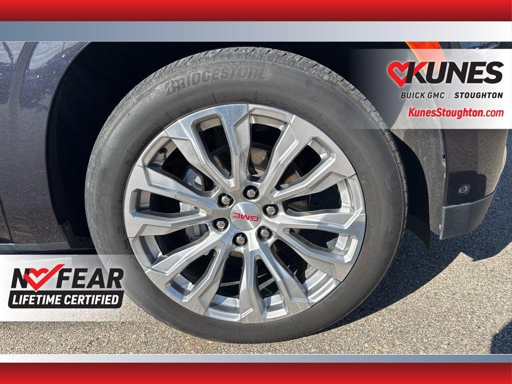 used 2024 GMC Yukon car, priced at $65,977