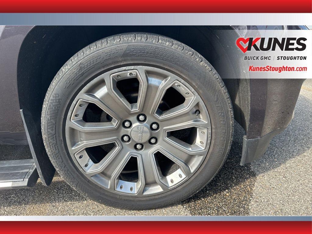used 2015 GMC Yukon car, priced at $15,977