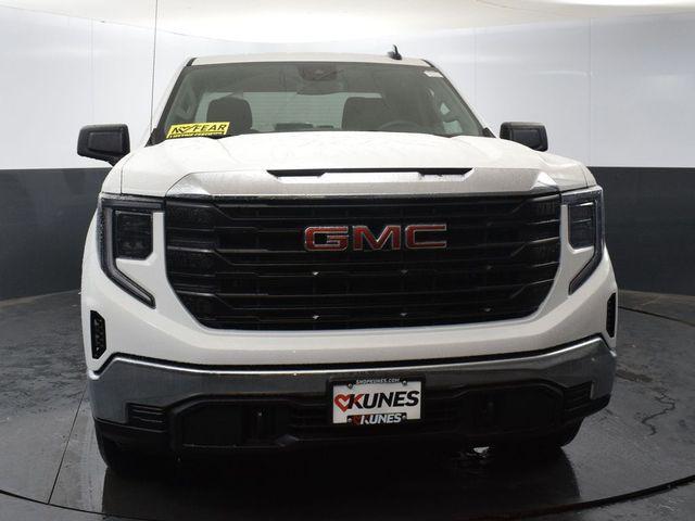 new 2025 GMC Sierra 1500 car, priced at $39,946