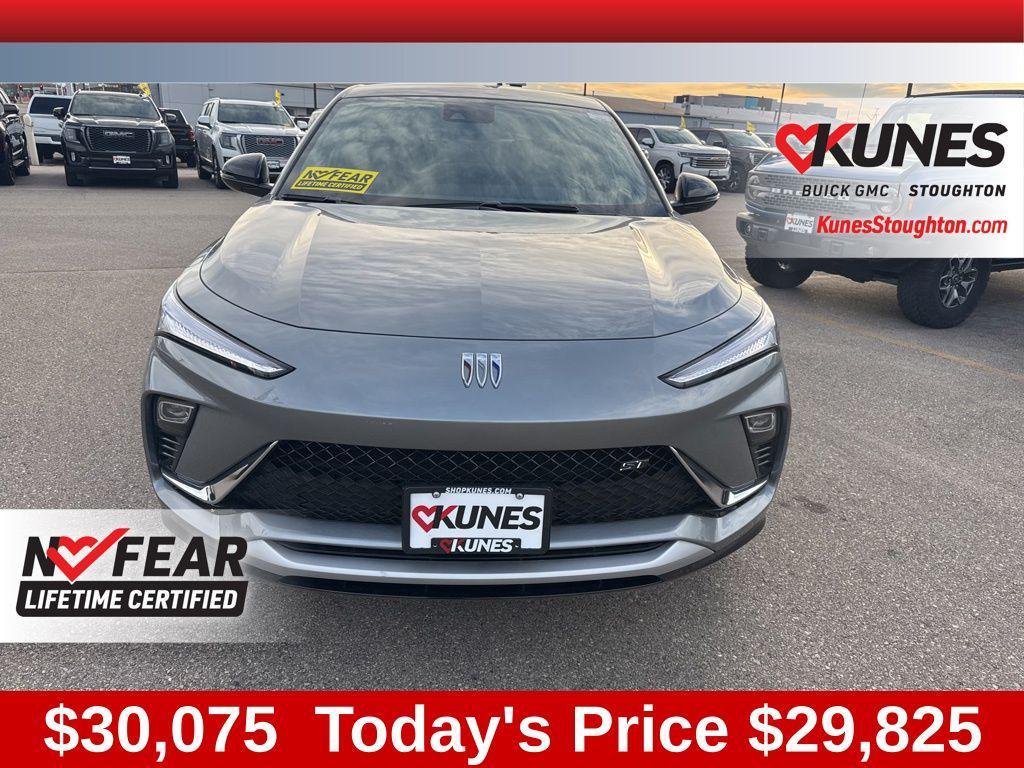 new 2026 Buick Envista car, priced at $29,825