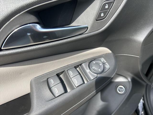 new 2025 Buick Envista car, priced at $29,510