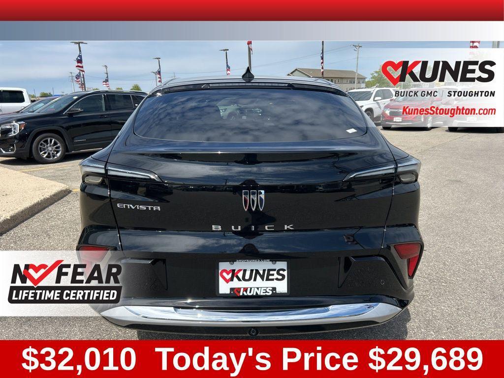 new 2025 Buick Envista car, priced at $29,689