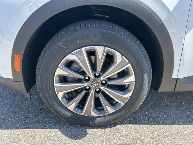 new 2025 Buick Envision car, priced at $37,860