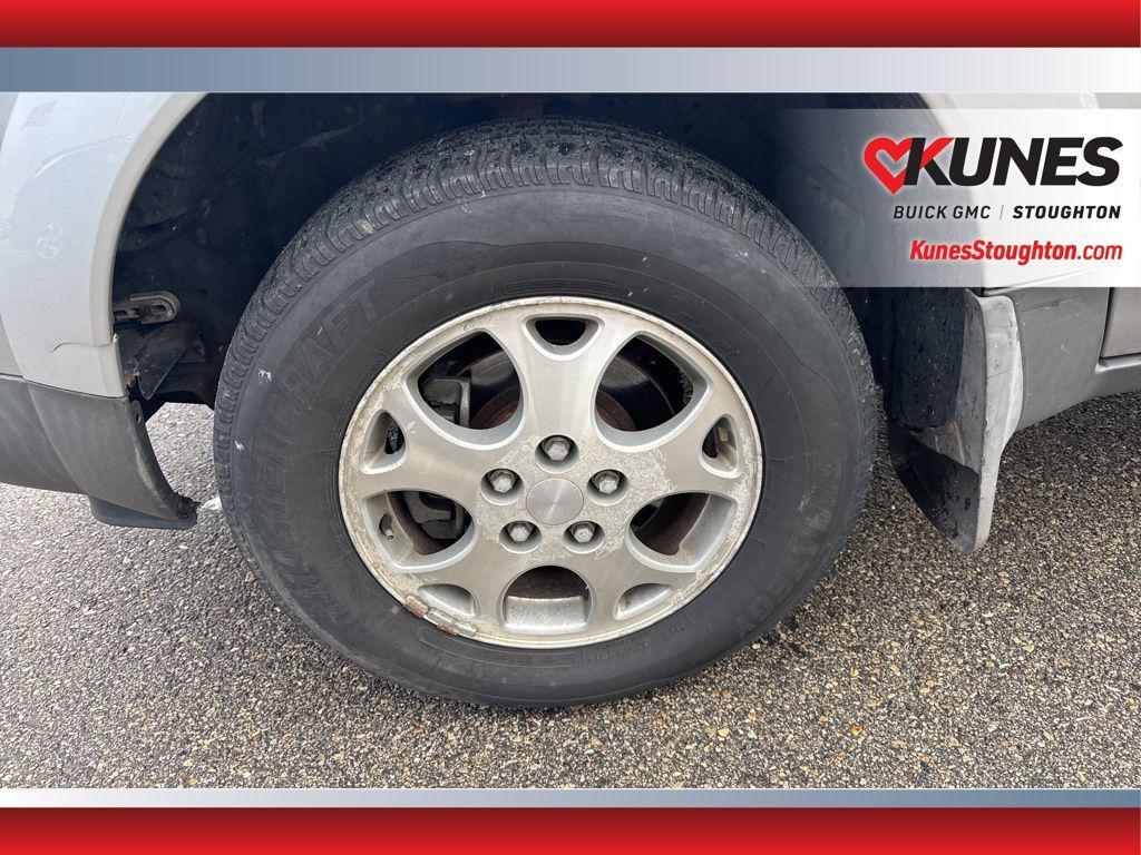 used 2002 Saturn Vue car, priced at $4,977