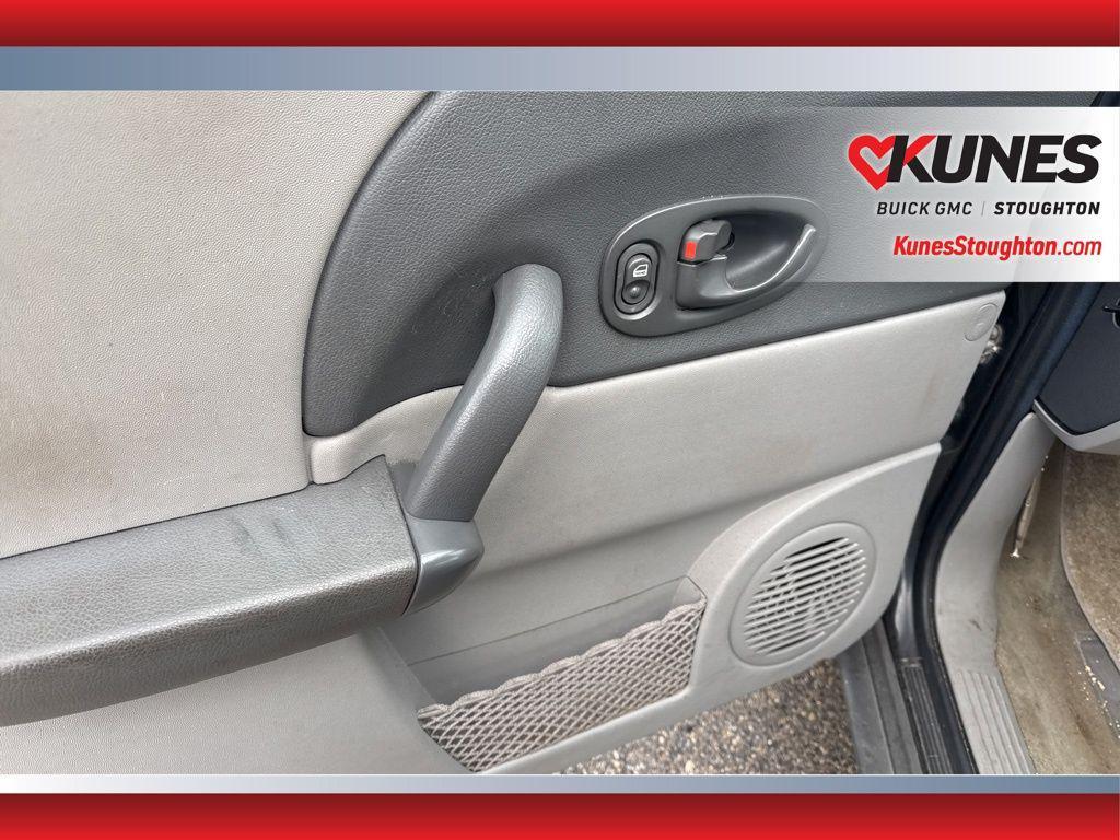 used 2002 Saturn Vue car, priced at $4,977