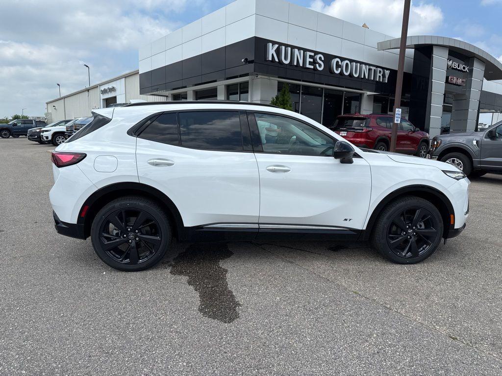 new 2025 Buick Envision car, priced at $38,995