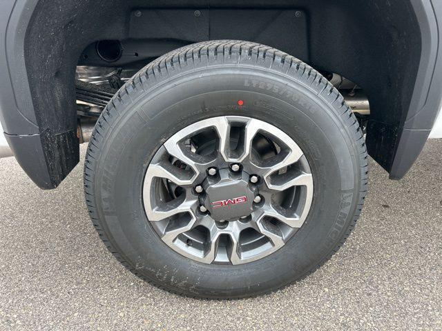 new 2025 GMC Sierra 2500 car, priced at $75,605