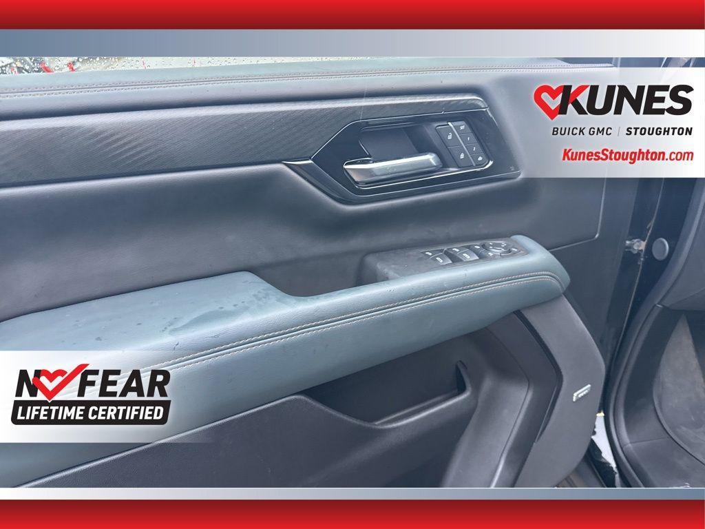 used 2025 GMC Yukon car, priced at $75,977