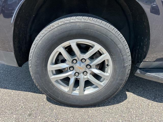 used 2024 Chevrolet Suburban car, priced at $52,977