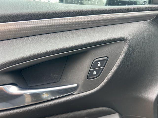 new 2025 Buick Envista car, priced at $31,935